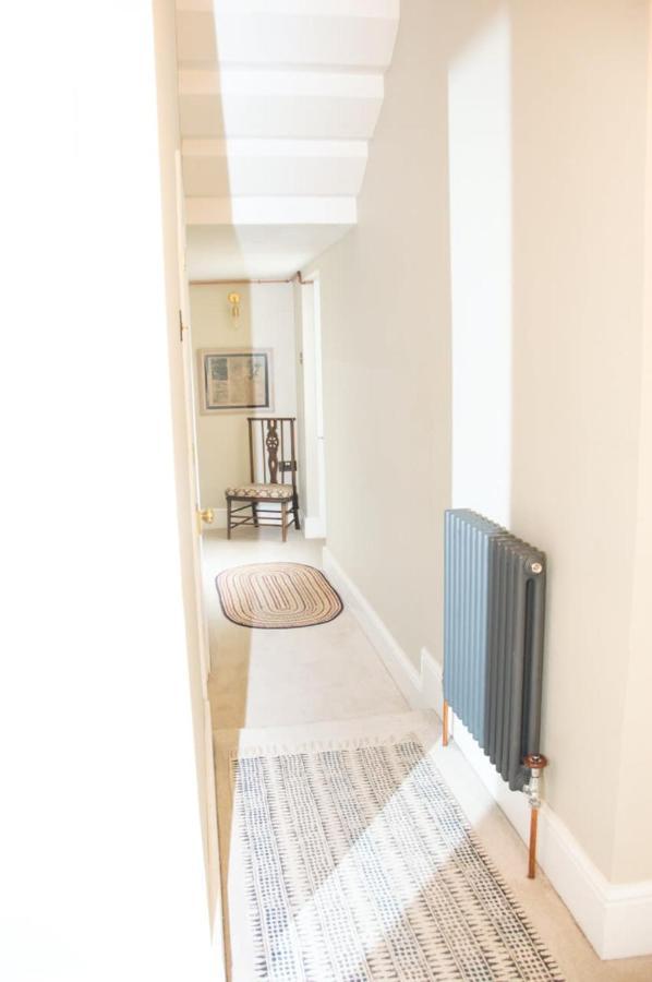 Unique 2 Bed In The Heart Of Bath With Parking Lägenhet Exteriör bild