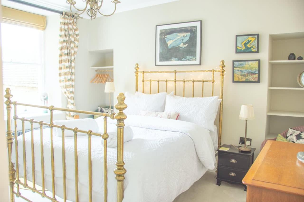 Unique 2 Bed In The Heart Of Bath With Parking Lägenhet Exteriör bild
