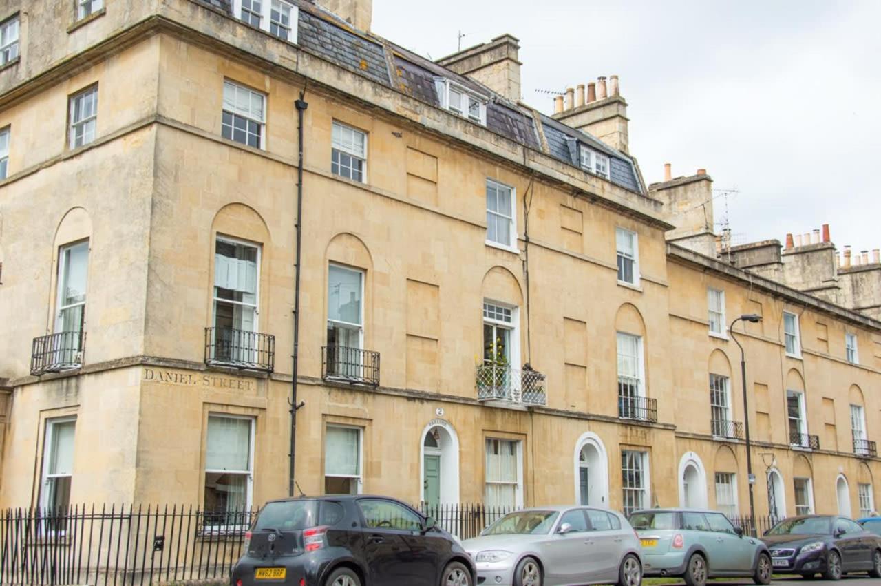 Unique 2 Bed In The Heart Of Bath With Parking Lägenhet Exteriör bild